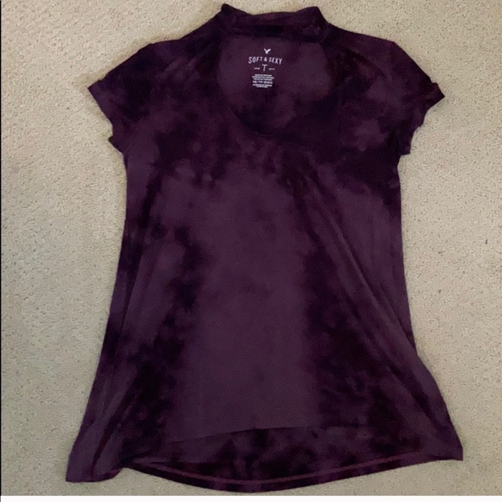 Purple v cut top✨
